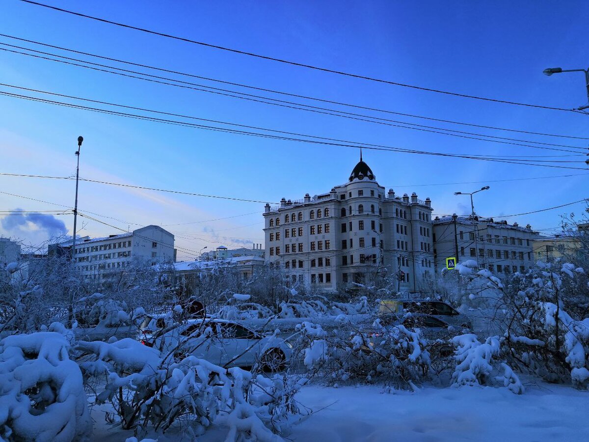 Якутск зимой - ни чумов, ни алмазов (хотя вдруг они под снегом?). Фото автора