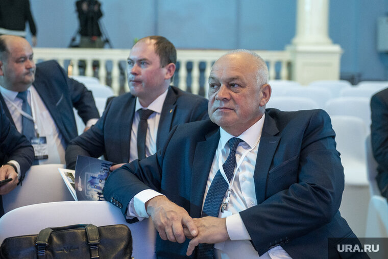    Вадим Лысанов озаботился кадровым голодом в мэриях