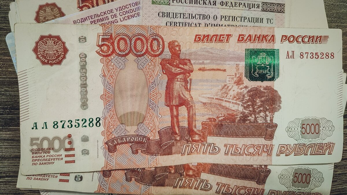     Владимир Ситников признался, что давно знаком с подсудимым Владимиром Дорошенко, но тот с просьбами о грантах не обращался, сообщает корреспондент NewsTracker.