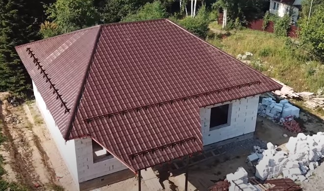 Монтаж скатной крыши