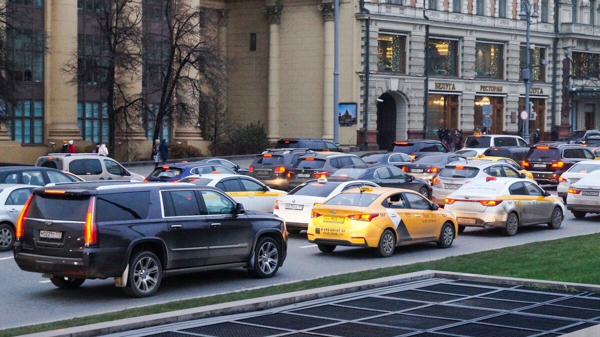     Автомобилистам запретят ездить по улице Рождественской Нижнего Новгорода в субботу, 24 июня. Об этом сообщили в пресс-службе мэрии.