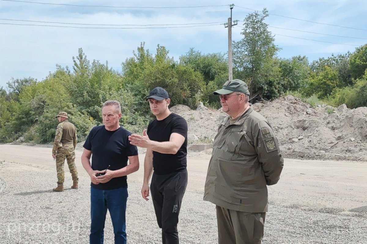    Пензенские специалисты восстанавливают дорогу в ДНР
