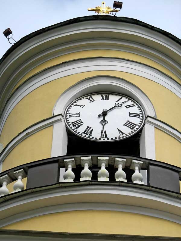 Главные часы санкт петербурга. Спасо-Преображенский собор Санкт-Петербург. Часы Спасо-Преображенского собора. Часы на Спасо-Преображенском соборе в Санкт-Петербурге. Часы Спасо-Преображенском соборе СПБ.