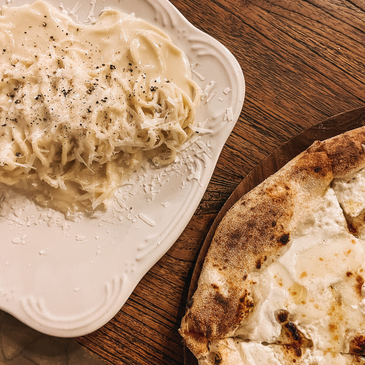 Сырная паста в L'Osteria Pizza e Cucina