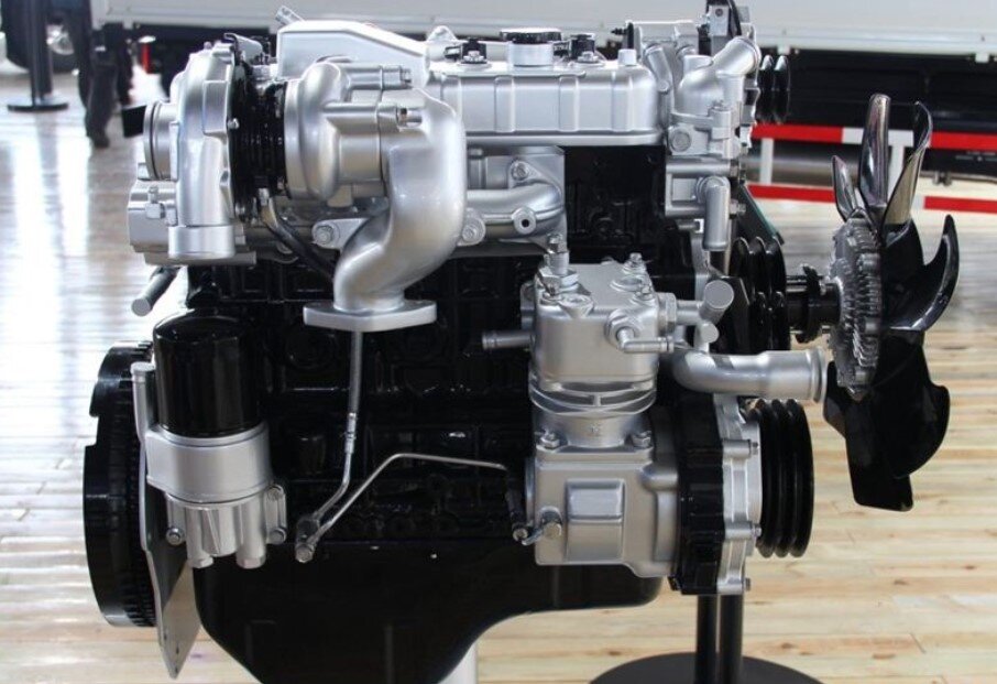 Четырёхцилиндровый JAC HFC4DE1