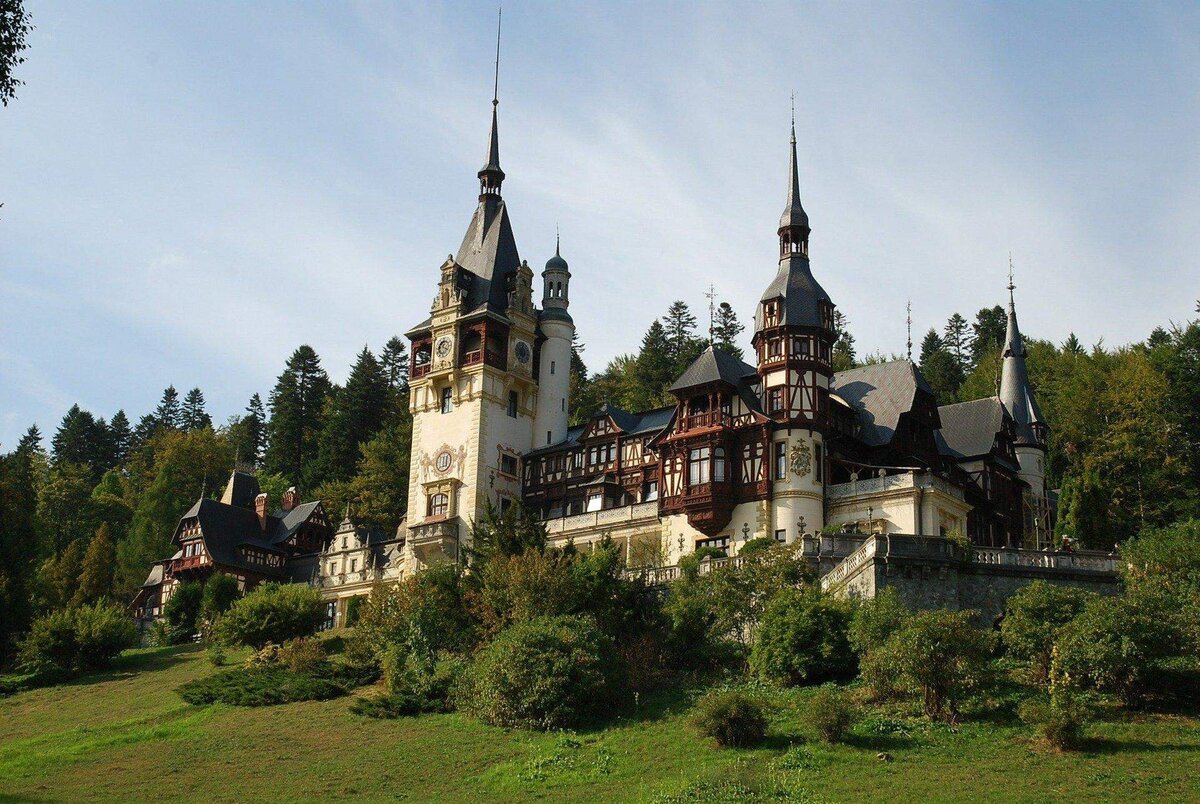 Замок Пелеш Румыния. Замок Пелеш Трансильвания. Замок Пелеш в г.Синая, Румыния.. Замок Пелеш Румыния фото.