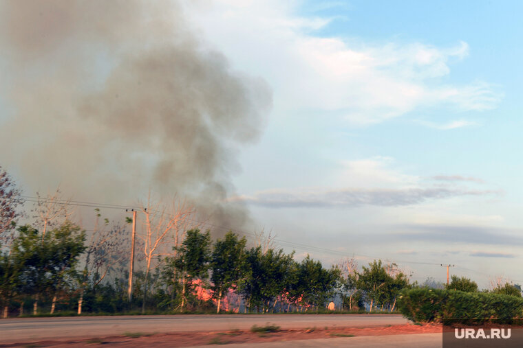    В Свердловской области есть риск возникновения новых пожаров (архивное фото)