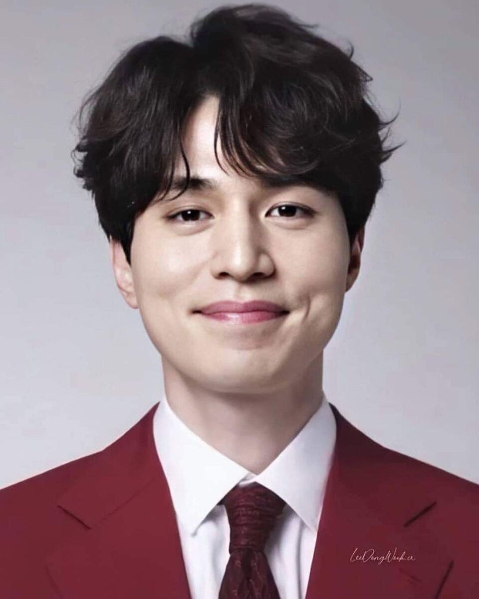 Lee dong Wook. Ли Дон УК актер. Lee dong Wook улыбка. Lee dong Wook кумихо.