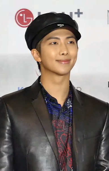 На фото RM один из членов группы BTS