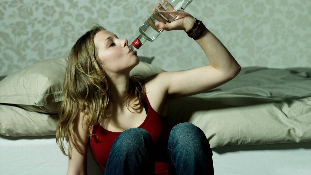 Женский алкоголизм — тема болезненная и стигматизированная.