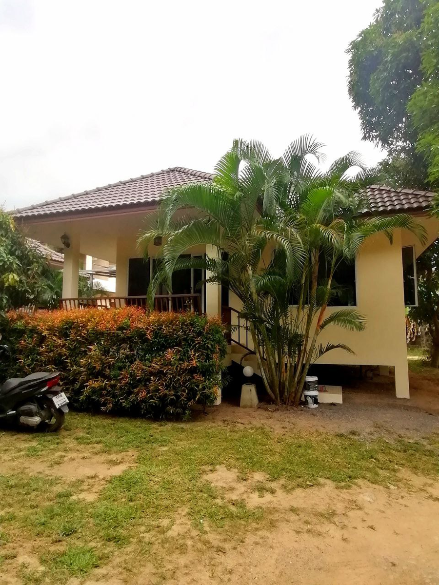 ВОт такой дом снял за 9,5 тыс. бат ( около 22 тыс. руб по тому курсу)