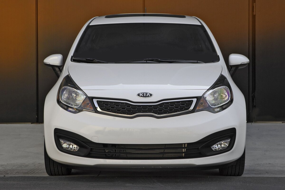   Kia Rio (UB) '2011–2015