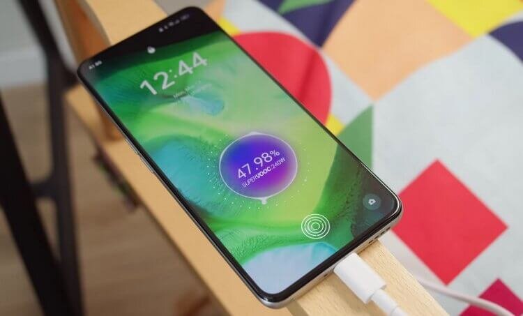    Не каждая зарядка подойдет для realme