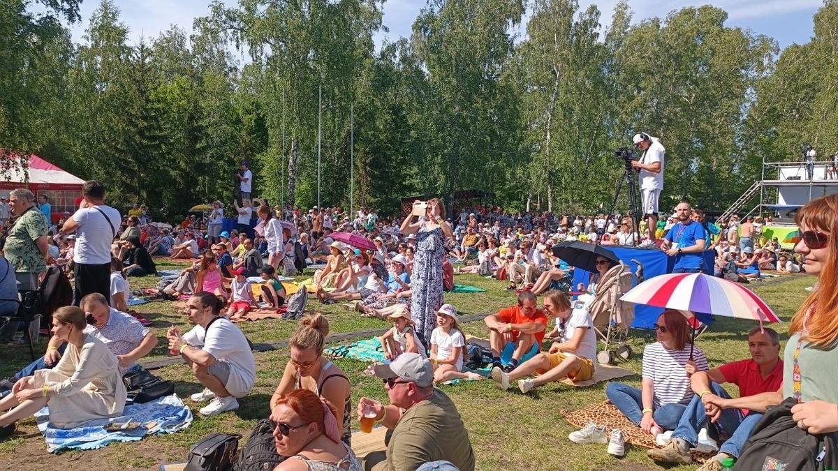     Представляем фото с места событий.