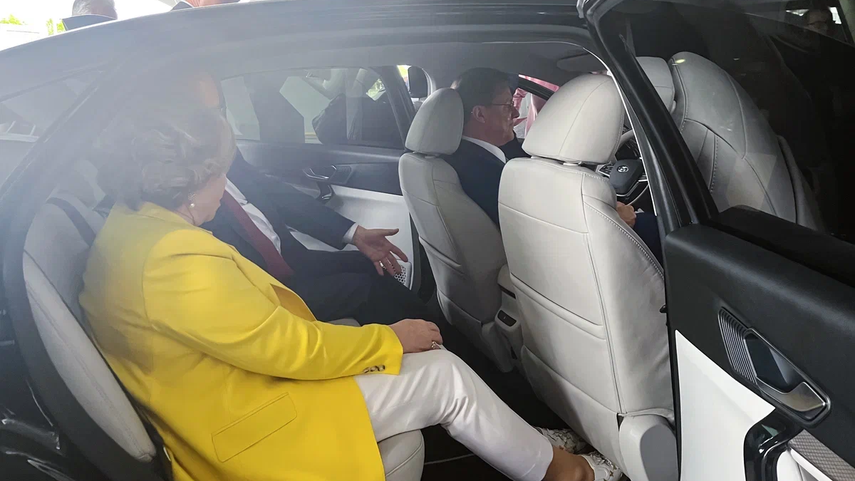 ����������� ����� ��������� ���������� �� ������������� �����. ����� �� ������������� ��������� ����� ������.-3