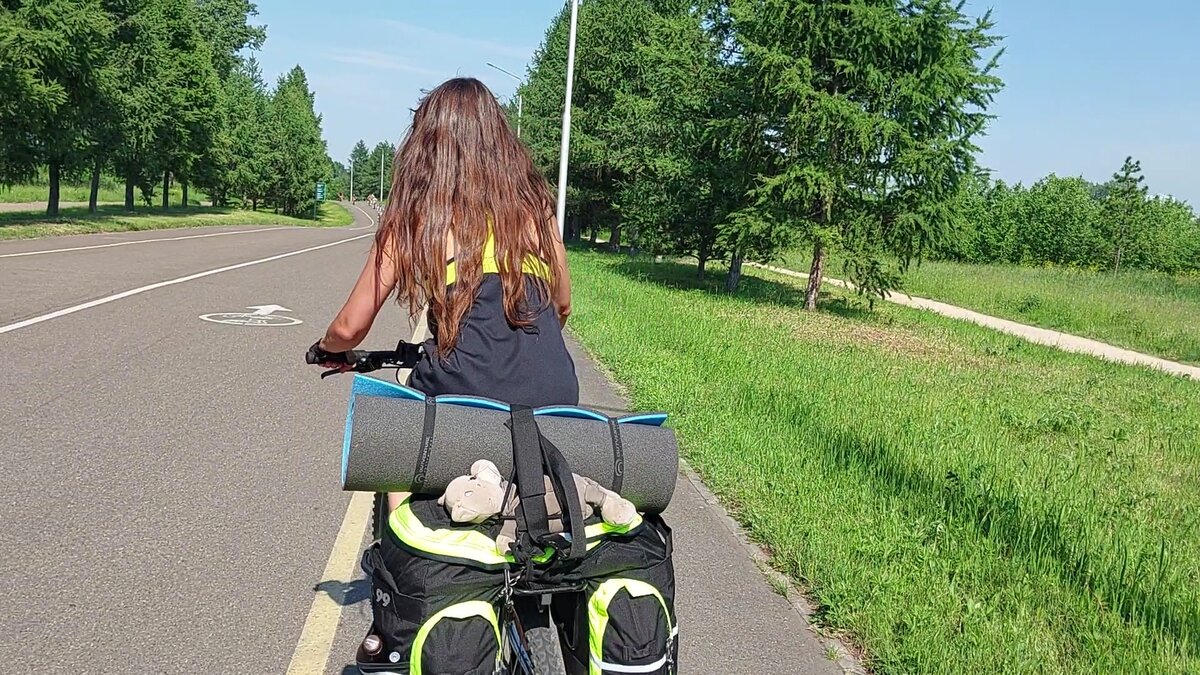 Фото с велорюкзаком.