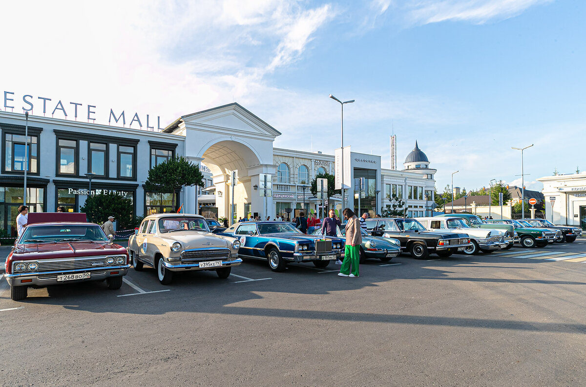    Традиционно для ретро-ралли требовалось проходить специальные чекпойнты максимально близко к заданным временным рамкам.   
Фото: Старое Время