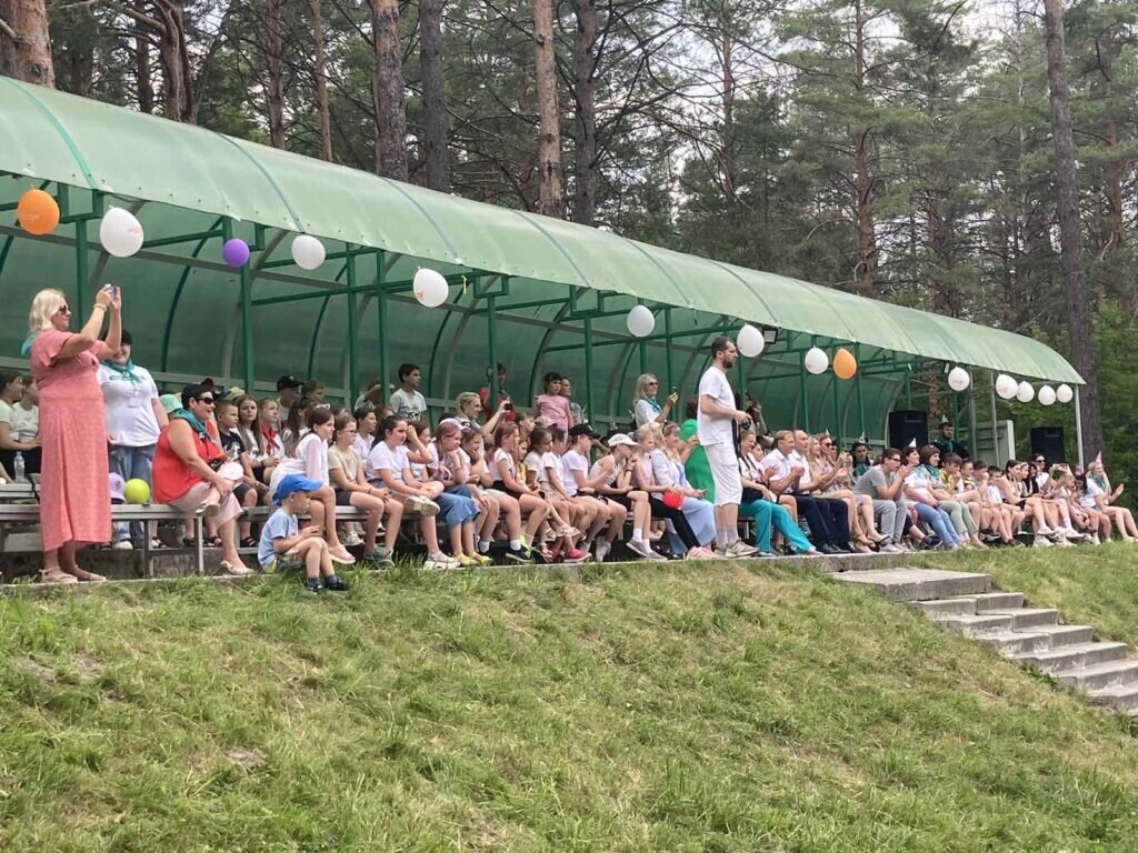 Брянский лагерь. Лагерь Сосновый Бор Брянск. Лагерь Сосновый Бор Киржач