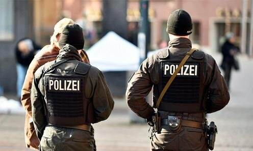 Полицейские ФРГ. Фото с сайта rnz.de