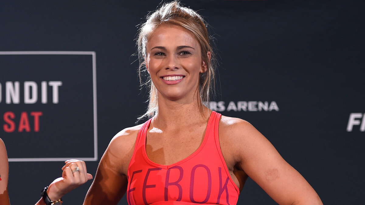 Параметры фигуры Пейдж Ванзант: рост 162 см, вес 57 кг 