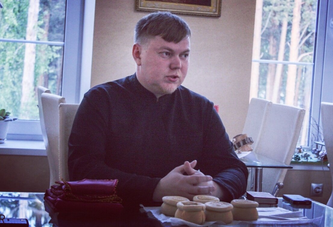 Дмитрий Пономарёв — катехизатор храма великомученика и целителя Пантелеймона (г.Екатеринбург), автор Ютуб-канала «Катехизатор».