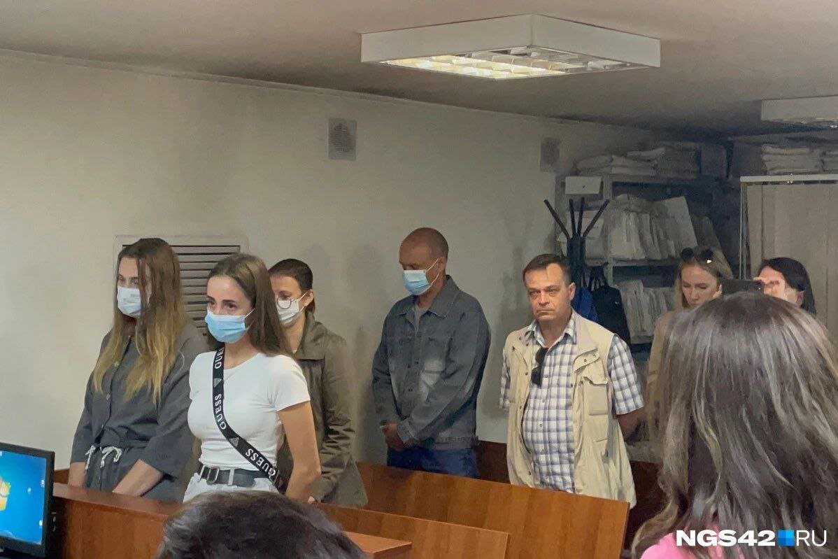 Фото полицейских с оглашения приговора: Валерия Городецкая, NGS42.ru