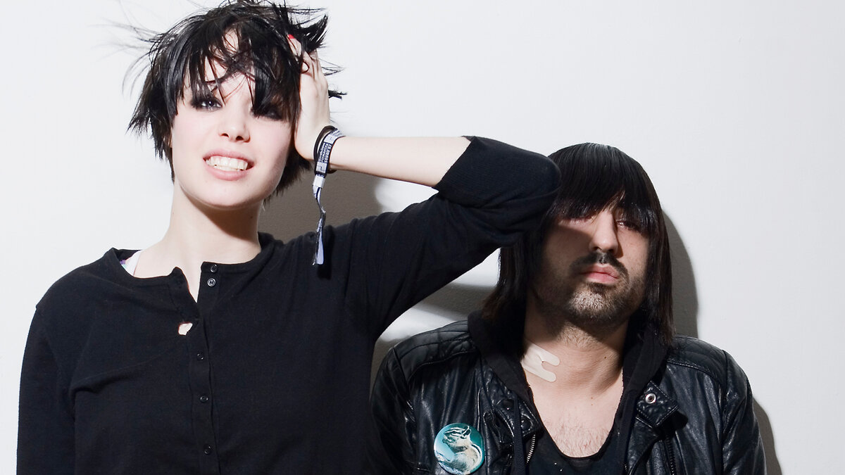 фото: https://en.ozonweb.com/culture/music/the-end-of-crystal-castles