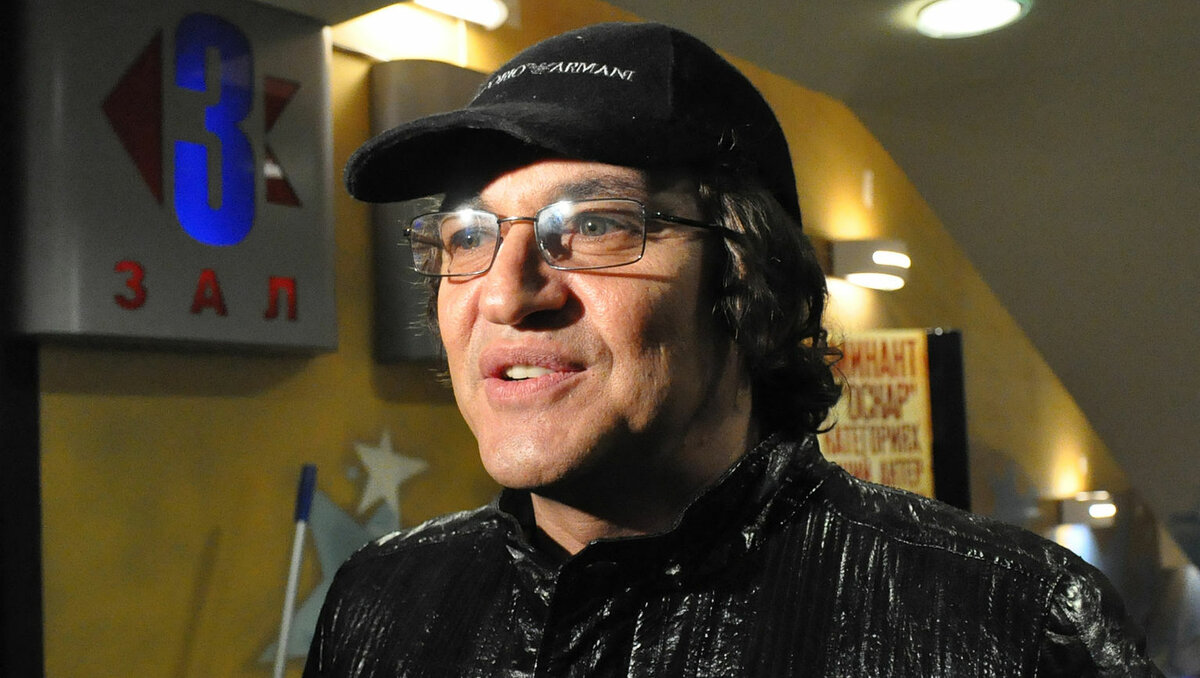     Новая ведущая «Кто хочет стать миллионером?» Юлианна Караулова не поняла, что пожелал ей на латыни ростовчанин Дмитрий Дибров, пишут СМИ.