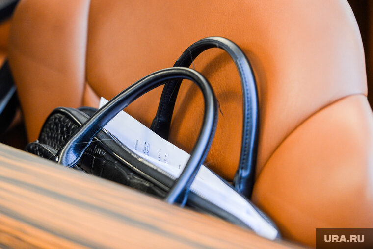    Сергей Черняев может уступить пост своему заместителю Ирине Гилевой