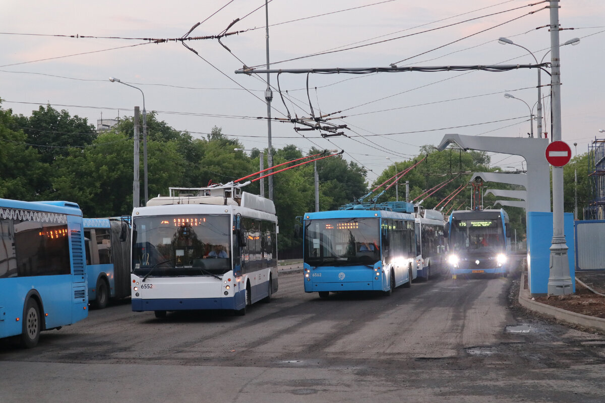 Москва. Зарядная станция электробусов                                                                                    