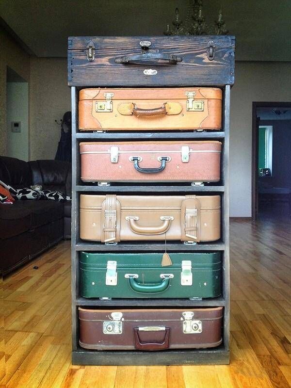 Интересные идеи применения старых чемоданов в интерьере - 75 фото