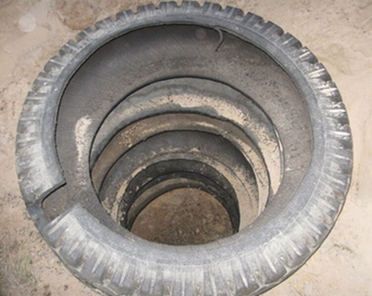 Как сделать выгребную яму из автомобильных шин для дачи?