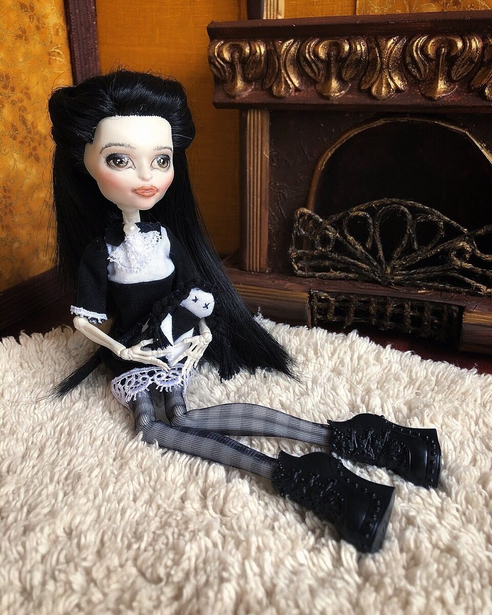 Камин в кукольных фотосессиях