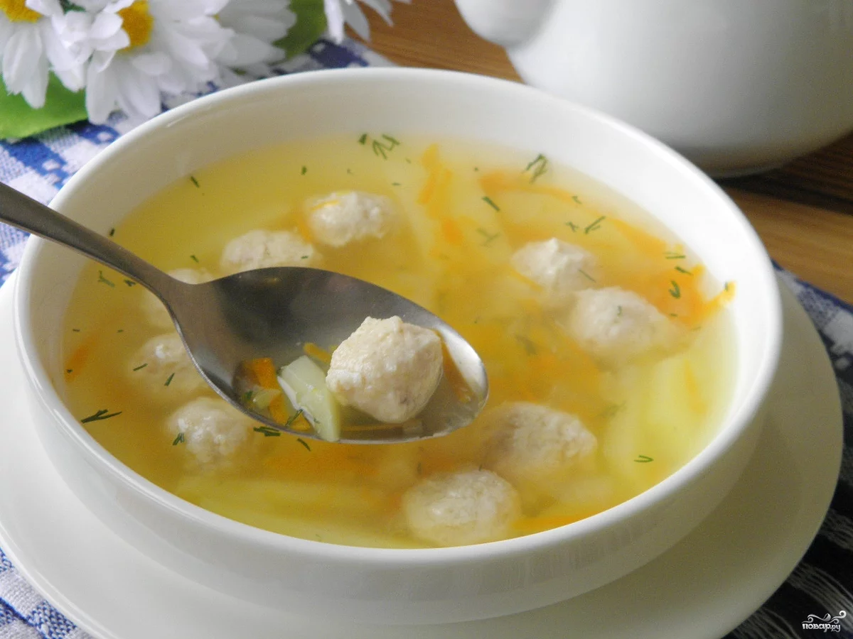 Куриный суп как в детском саду. Лёгкий куриный супчик с вермишелью. Суп с манной крупой и картофелем. Куриный суп как в детском саду. Куриный суп для детей.