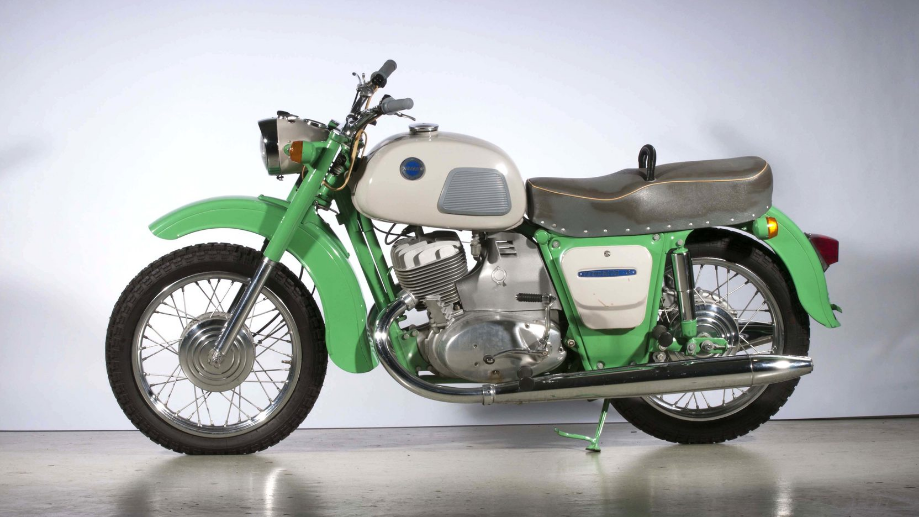 Встретится ли на просторах России столь бережно сохранённый экземпляр?