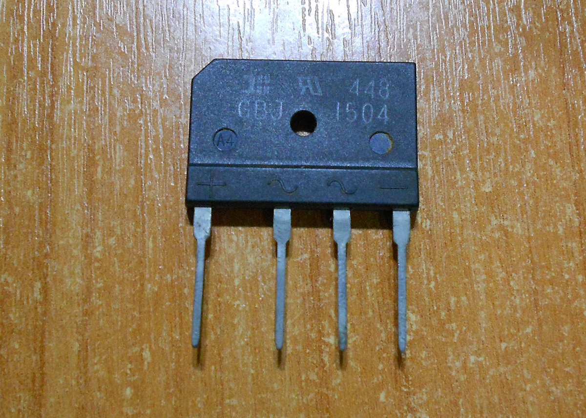 6 5 ампер. Диод 10 ампер 400 вольт. Диод 5 ампер. Диод 1. Автомат 10 ампер 220 вольт мощн.