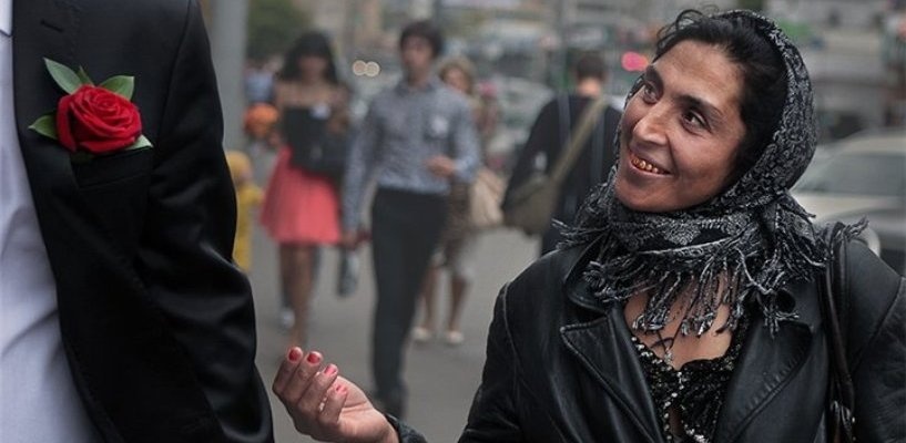  Фото: picabu.ruЖенщина очень уж хотела узнать, что ее ждет в будущем.