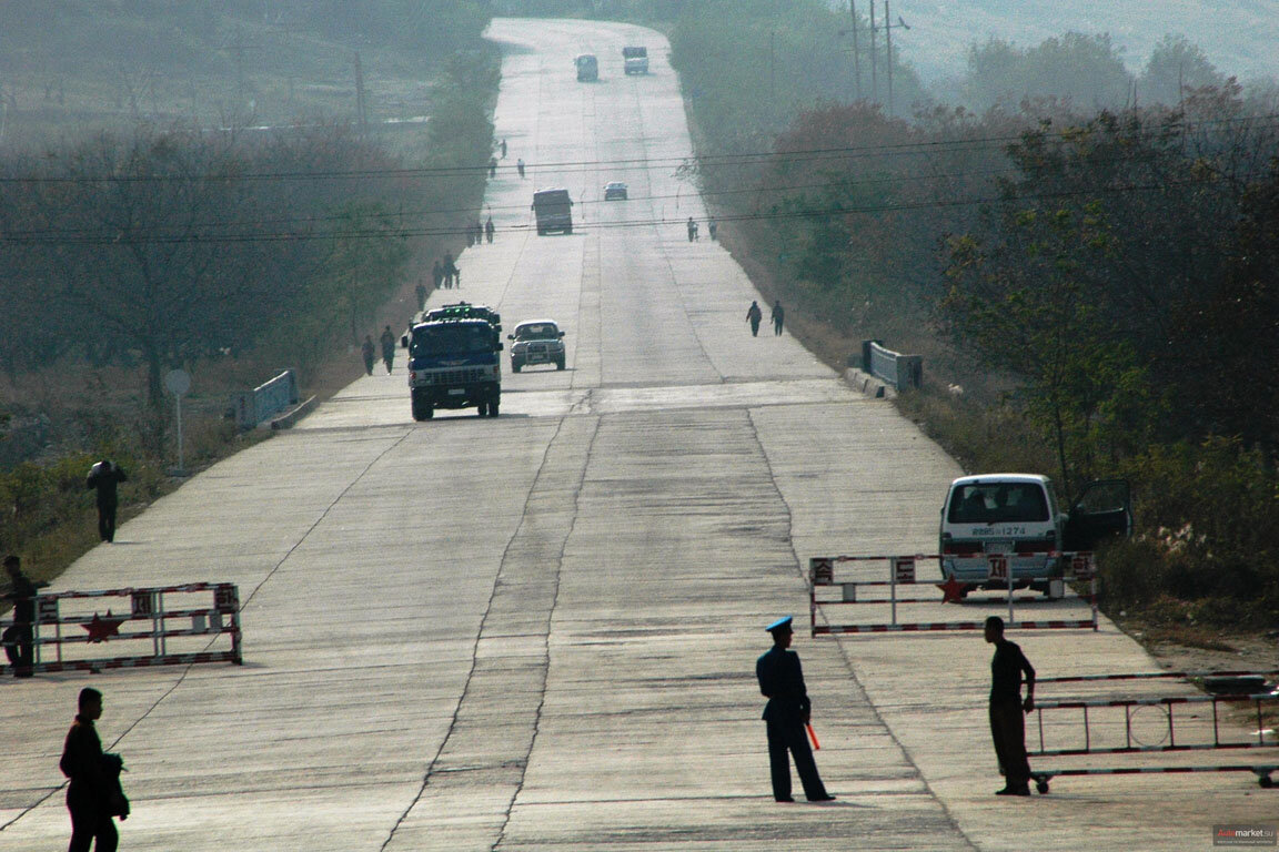http://www.tripsoul.ru/Blog/IMG_Articles/20151021-Most-dangerous-countries/17-NorthKorea.jpg