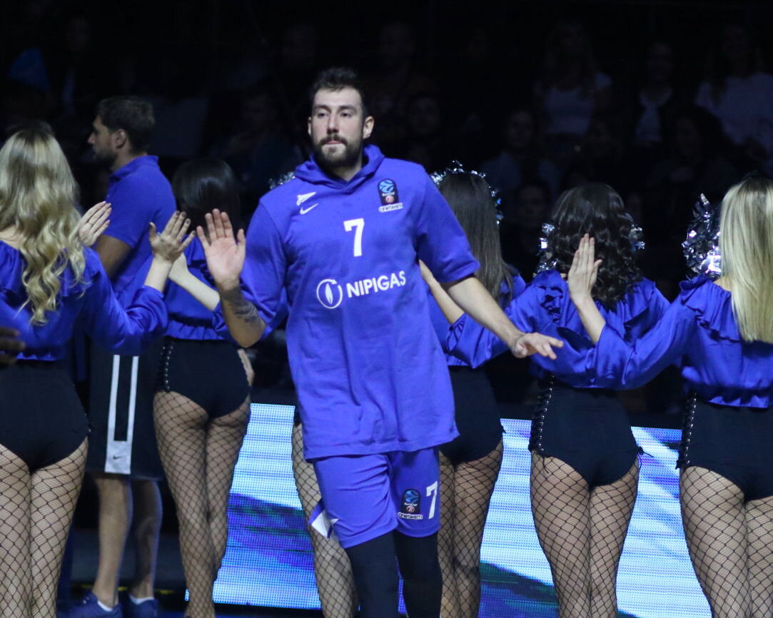 Баскетбольный "Зенит" обыграл "Цедевиту" со счетом 98:84