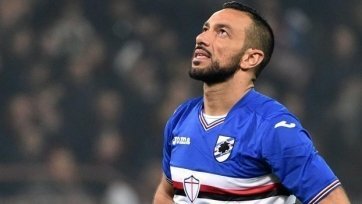 Фото: sampdoria.itСвоими точными ударами форвард помог команде одержать в поединке уверенную победу со счётом 4:0. Кроме этого, Квальярелла получил персональные дивиденды от результативности.
