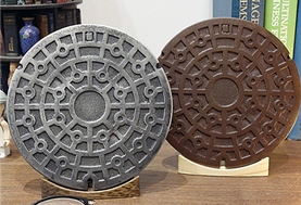 Эх, ну кому не хочется декоративный канализационный люк!