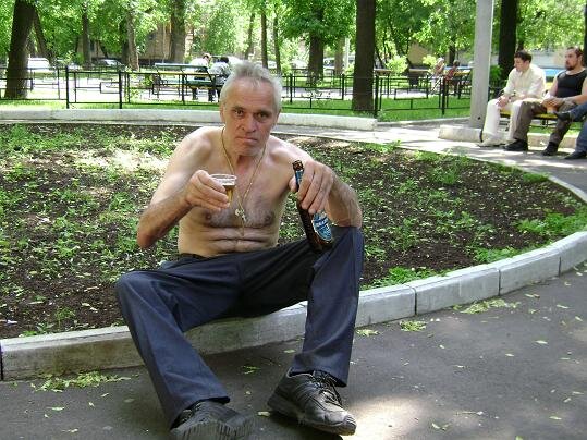 Типичный игрок в литрбол, я бы даже дал ему. КМС конечно.