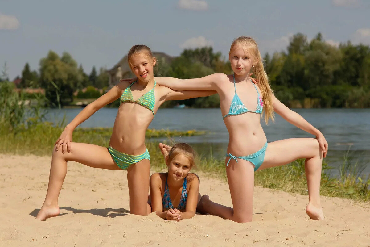 Можно ли 12-летним девочкам гулять по пляжу без верха? | Ностальгия по СССР  и 90-м | Дзен