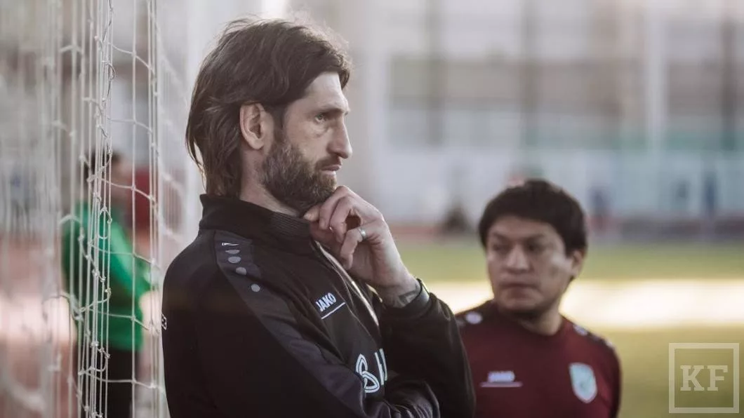 Помощник главного тренера Рубина Роман Шаронов