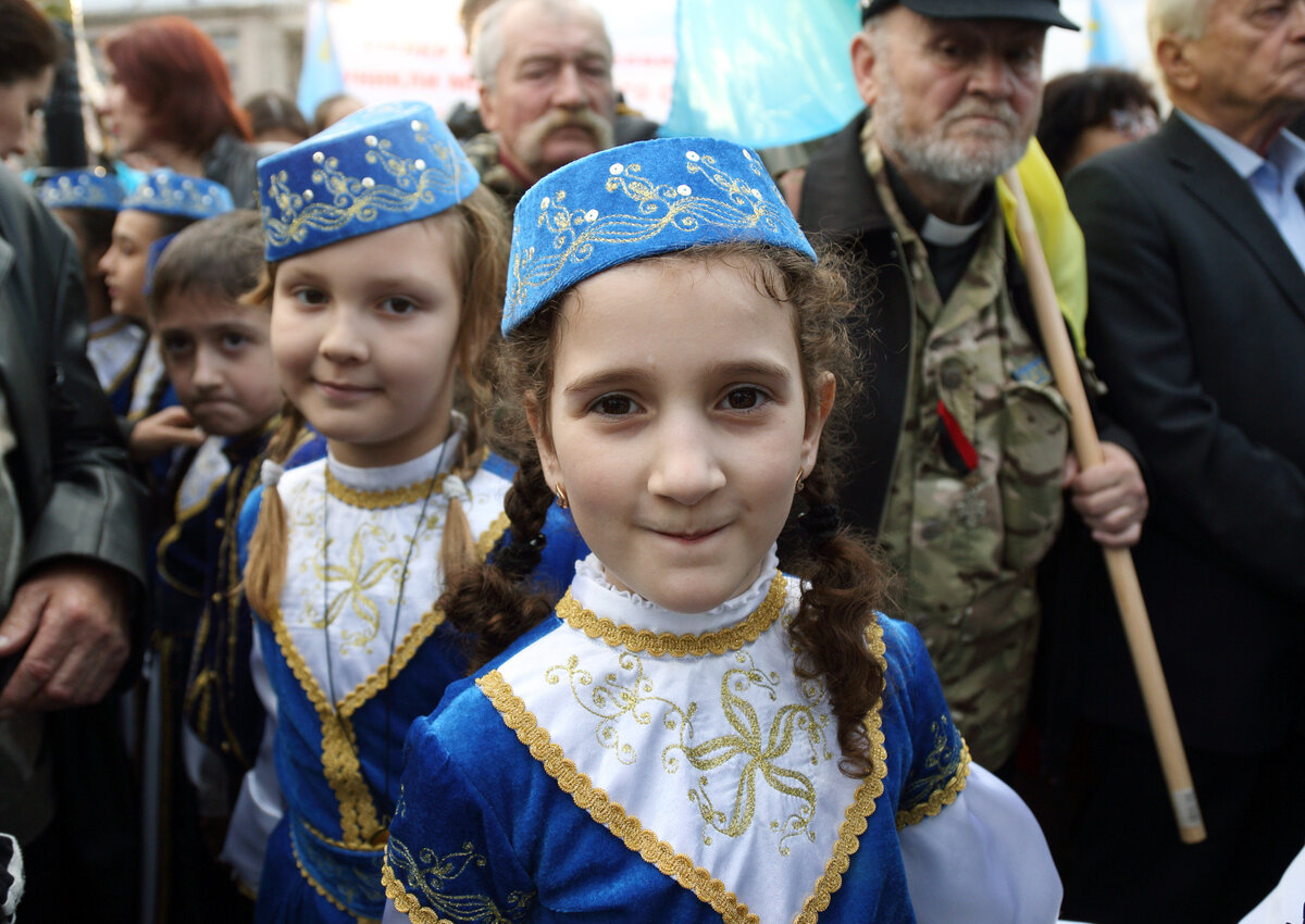 Крымские и другие татары. Крымские татары в Крыму внешность. Байдарские крымские татары. Паули крымские татары. Колобарционисты крымские татары.