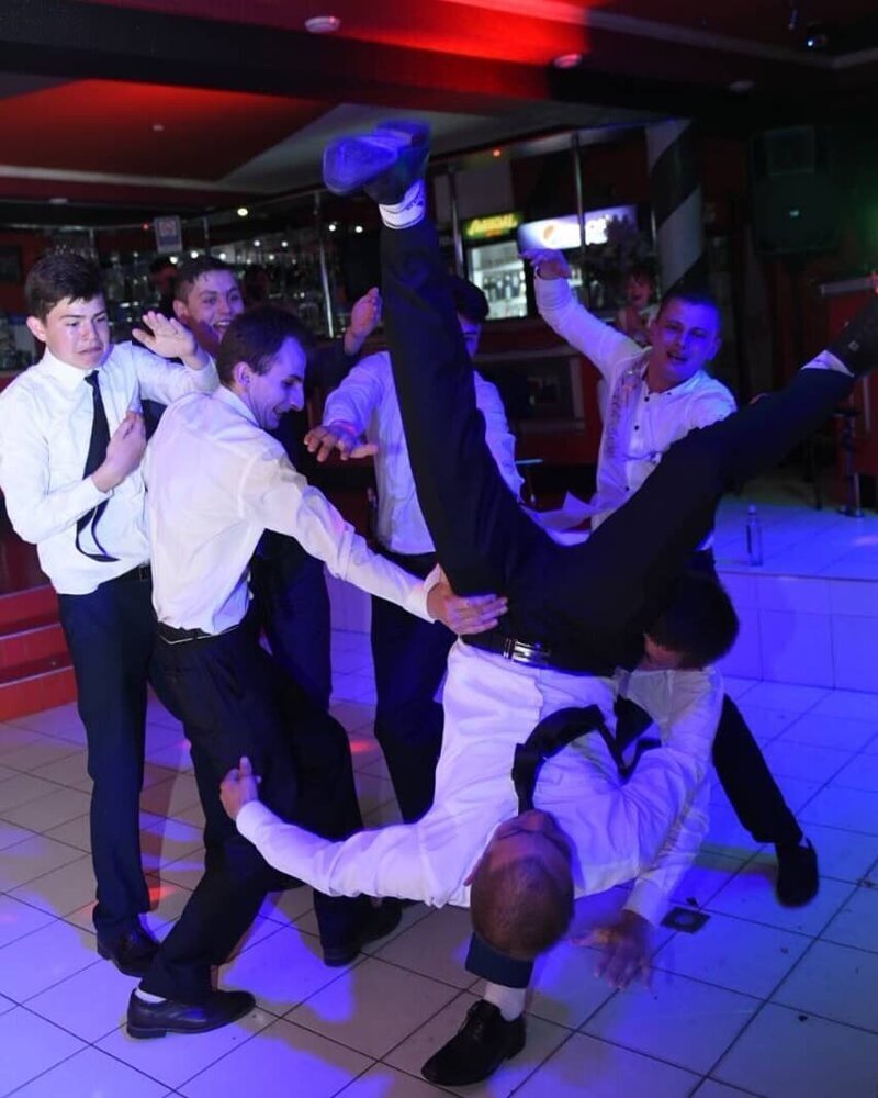 За секунду до брейк данса