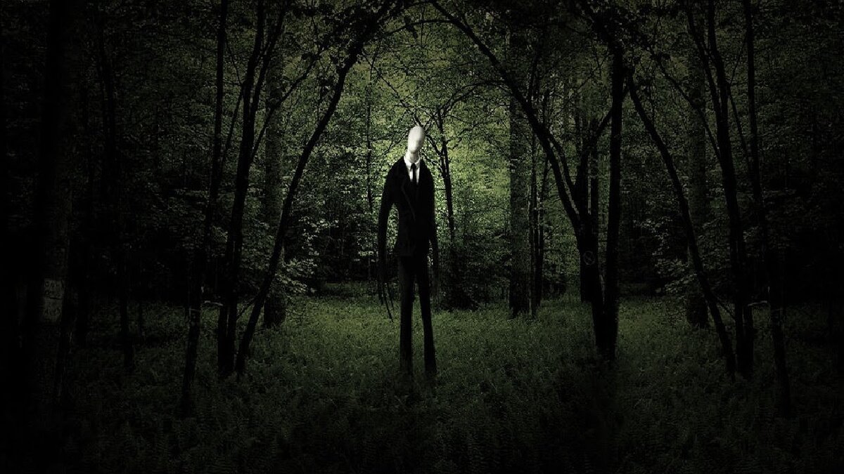 Slenderman в лесу