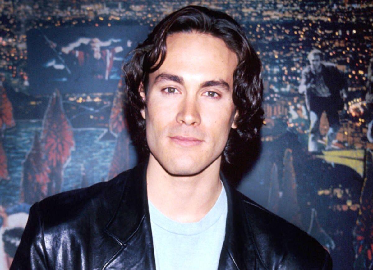 Брэндон Ли кадр: The Mirror