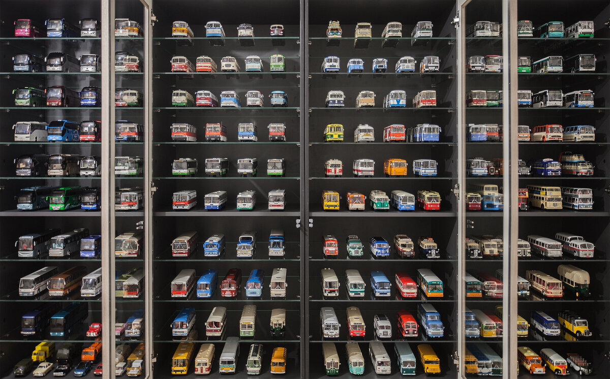 Коллекция автобусов Алексея в масштабе 1:43