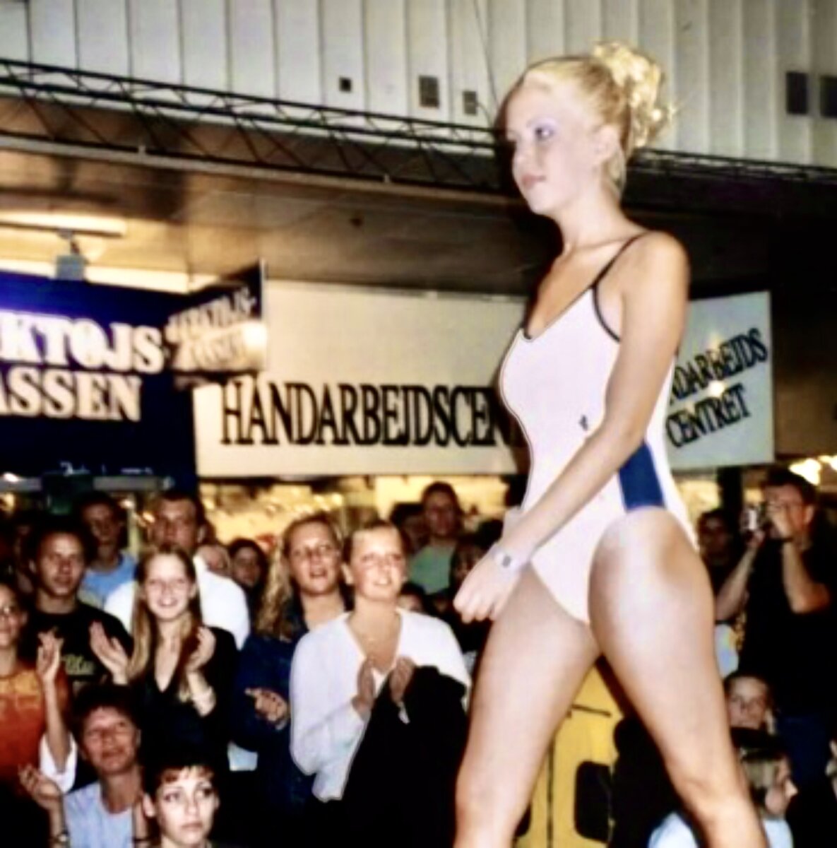 Айя на конкурсе красоты Miss Teen Danmark